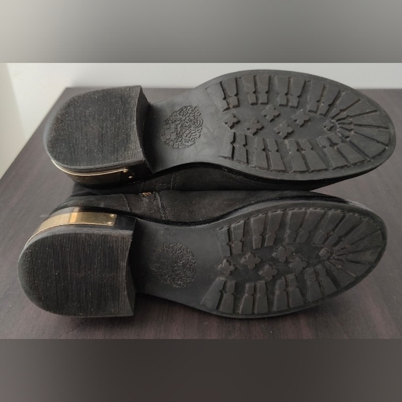 Vince Camuto Winchell Pebbled Black Leather Buckle Accent - Picture 4 of 6